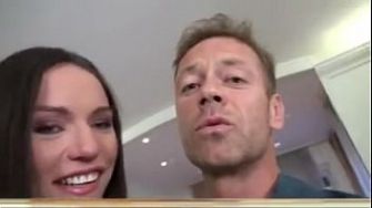 Рокко делает горловой минет с русской Наташей