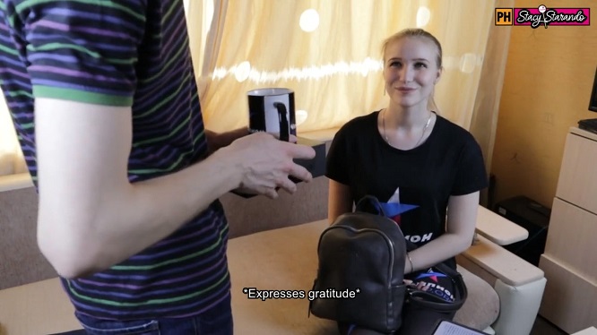 Надел презик и поимел девку из доставки